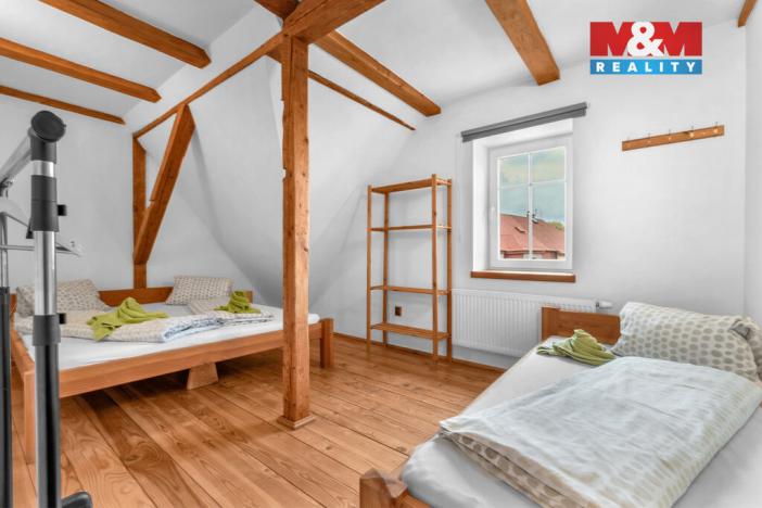 Prodej ubytování, Žacléř, Sadová, 151 m2