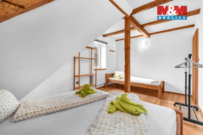 Prodej ubytování, Žacléř, Sadová, 151 m2