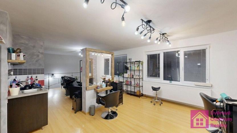 Pronájem obchodního prostoru, Břeclav, Smetanovo nábřeží, 78 m2