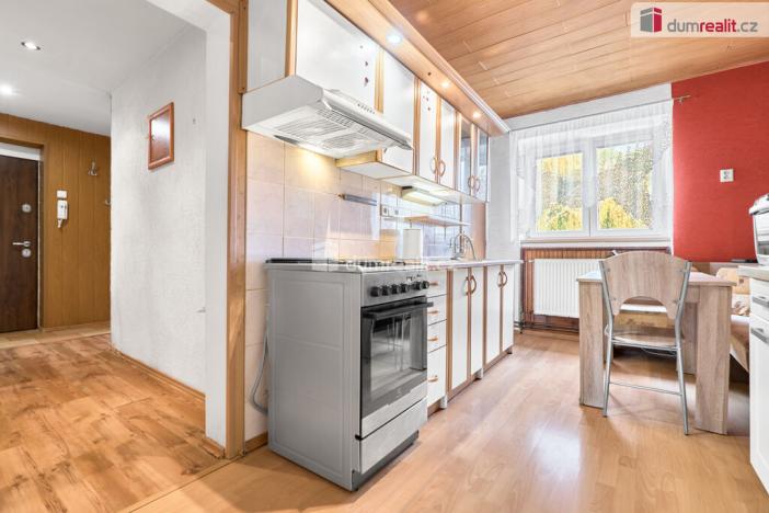 Prodej bytu 2+1, Lubenec, Karlovarská, 67 m2