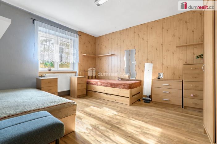 Prodej bytu 2+1, Lubenec, Karlovarská, 67 m2