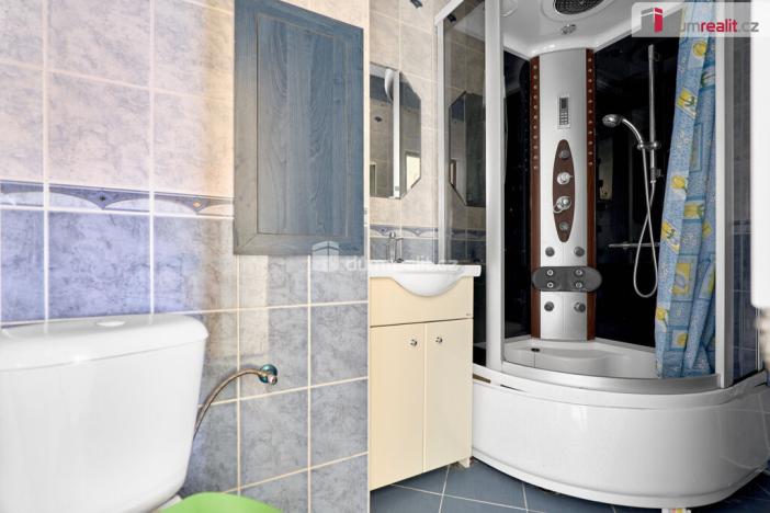 Prodej bytu 3+1, Hroznětín, Sídliště, 73 m2