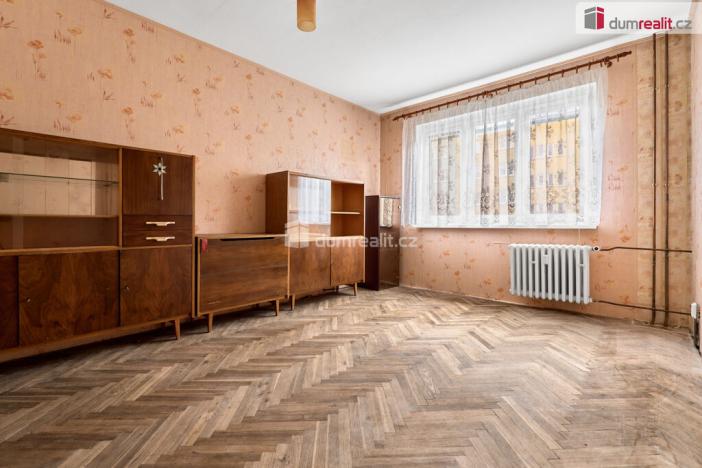 Prodej bytu 3+1, Hroznětín, Sídliště, 73 m2