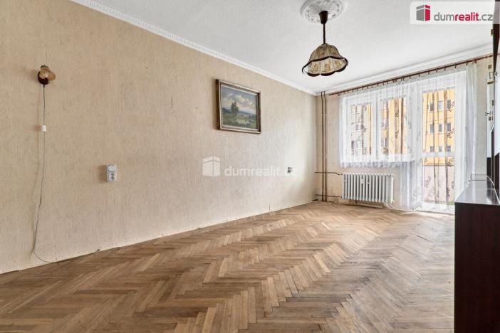 Prodej bytu 3+1, Hroznětín, Sídliště, 73 m2