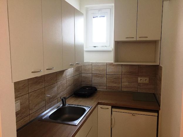 Pronájem bytu 1+kk, Olomouc, Karafiátová, 24 m2