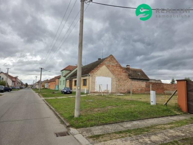 Prodej pozemku pro bydlení, Vracov, Ernestovská, 1794 m2