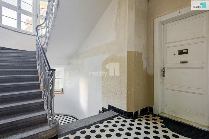 Prodej bytu 1+1, Praha - Nusle, 5. května, 37 m2