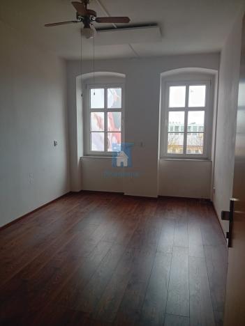 Pronájem kanceláře, Plzeň, sady 5. května, 18 m2