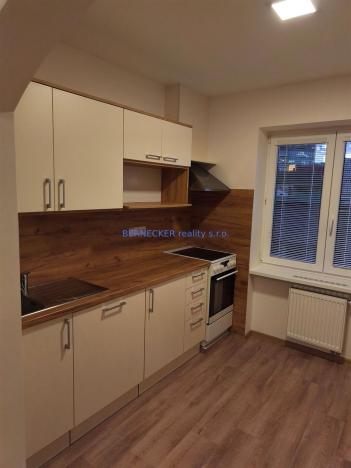 Pronájem bytu 3+kk, Hradec Králové, S. K. Neumanna, 82 m2