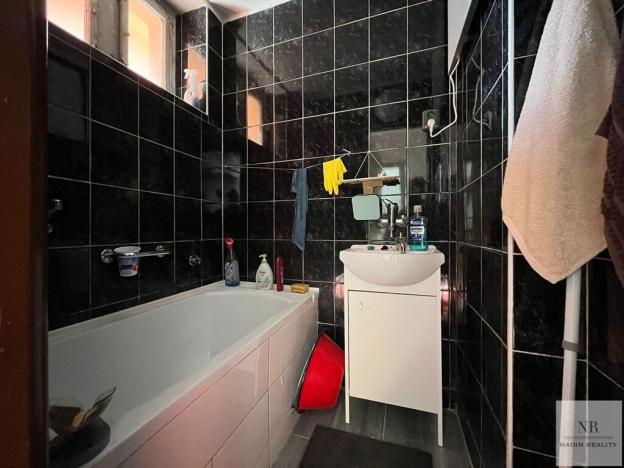 Pronájem bytu 1+1, Karlovy Vary, Chebská, 36 m2