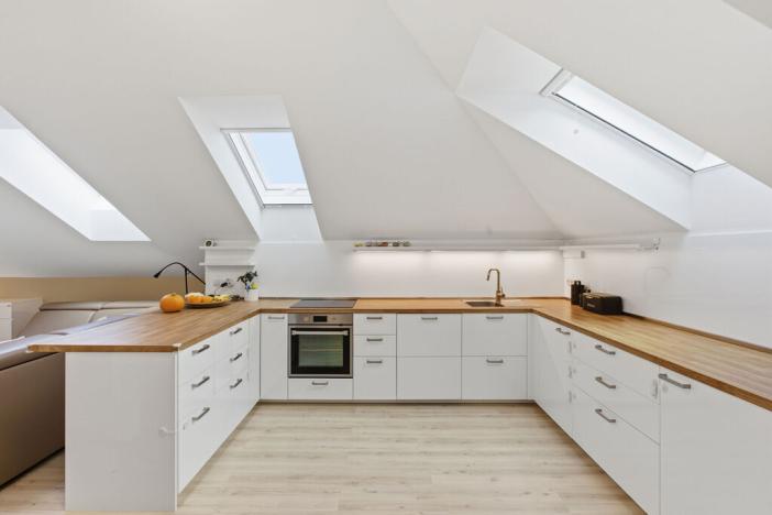 Prodej bytu 4+kk, Křížkový Újezdec - Čenětice, 158 m2