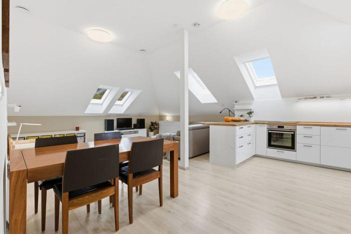 Prodej bytu 4+kk, Křížkový Újezdec - Čenětice, 158 m2