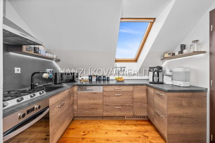 Prodej bytu 2+1, České Budějovice, Rudolfovská tř., 67 m2