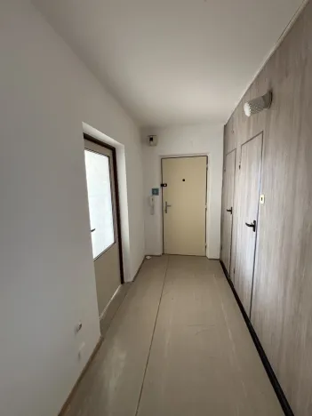 Pronájem bytu 3+1, Hradec Králové - Pražské Předměstí, Hrubínova, 66 m2