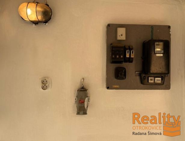 Pronájem garáže, Otrokovice, Smetanova, 17 m2