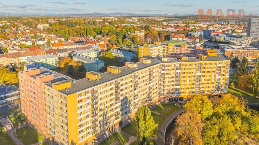 Prodej bytu 2+1, Chomutov, Bezručova, 62 m2