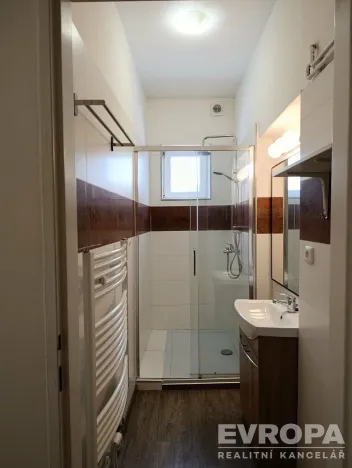 Prodej bytu 2+1, Nový Bor, Palackého náměstí, 66 m2