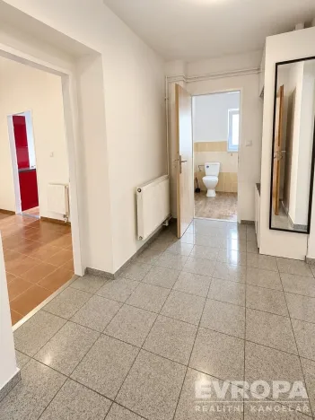 Prodej bytu 2+1, Nový Bor, Palackého náměstí, 66 m2