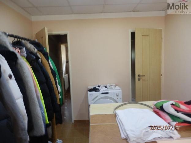 Prodej komerční nemovitosti, Vysoká Pec, 1300 m2