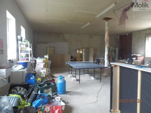 Prodej komerční nemovitosti, Vysoká Pec, 1300 m2