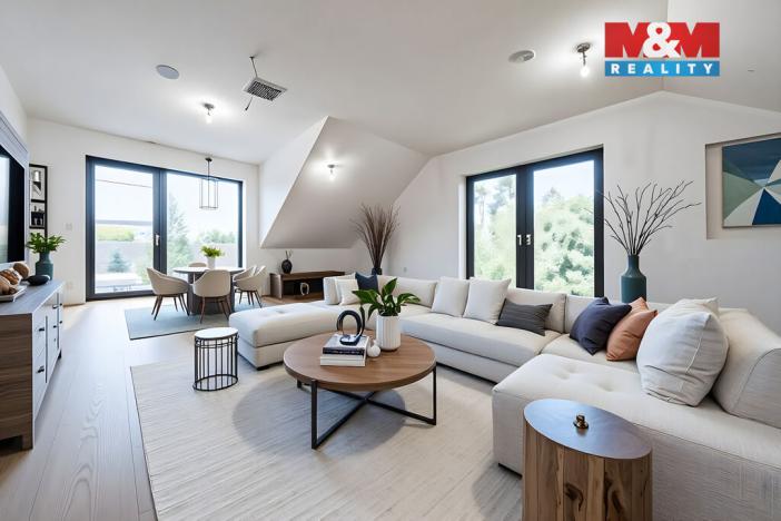 Prodej bytu 4+kk, Praha - Holyně, náměstí Pod lípou, 128 m2