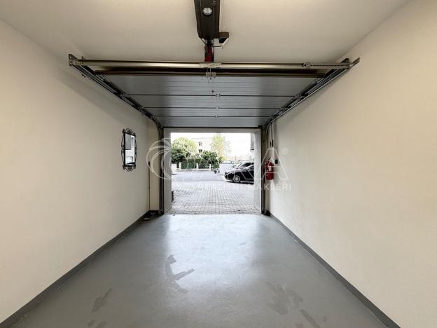 Prodej garáže, Praha - Vinohrady, Perucká, 15 m2