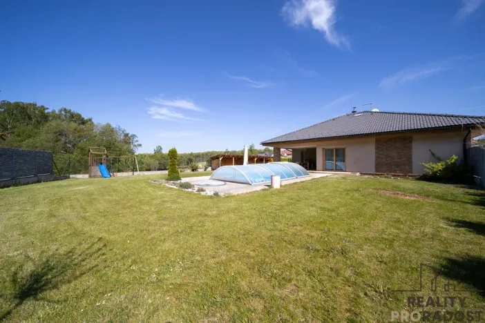 Prodej rodinného domu, Srubec, Slunečná, 230 m2