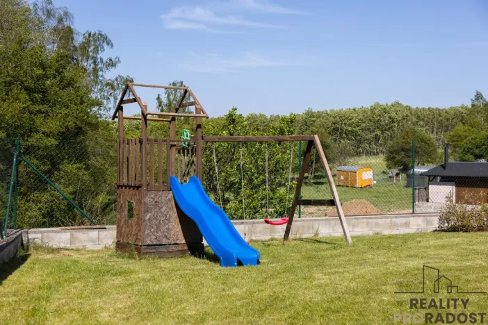 Prodej rodinného domu, Srubec, Slunečná, 230 m2