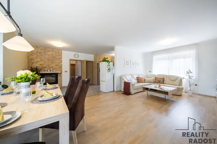 Prodej rodinného domu, Srubec, Slunečná, 230 m2