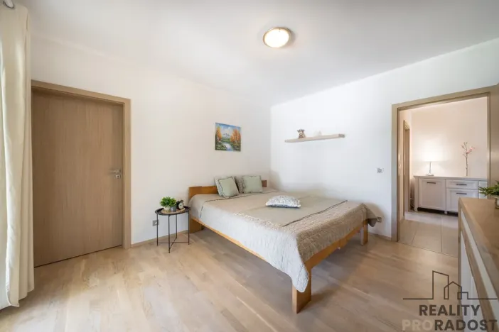 Prodej rodinného domu, Srubec, Slunečná, 230 m2