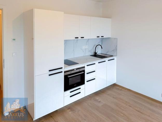 Pronájem bytu 1+kk, Praha - Horní Měcholupy, Milánská, 31 m2