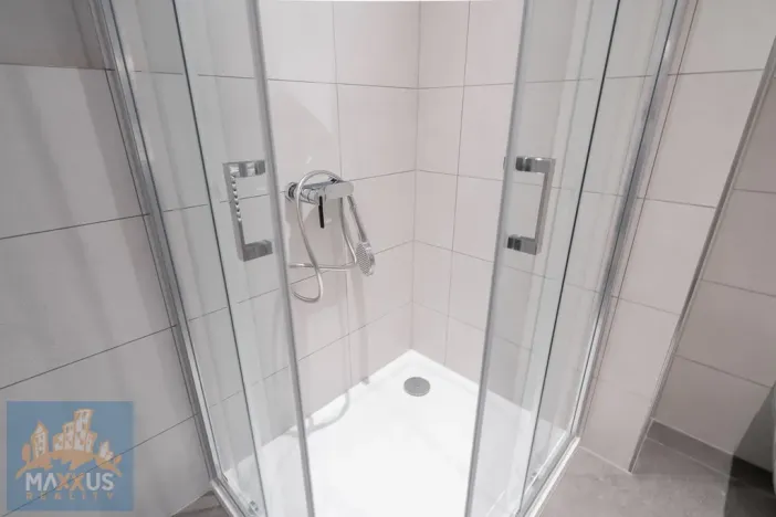 Pronájem bytu 1+kk, Praha - Horní Měcholupy, Milánská, 31 m2