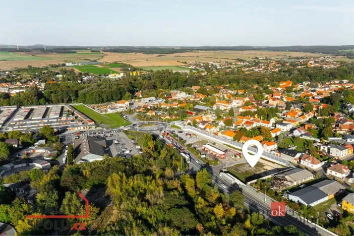 Pronájem komerčního pozemku, Mělník, 1708 m2