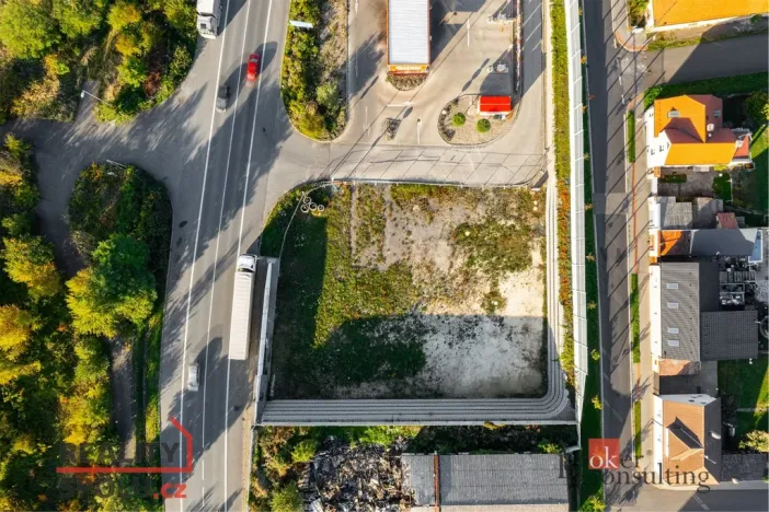 Pronájem komerčního pozemku, Mělník, 1708 m2