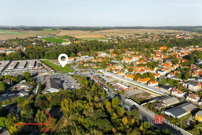 Pronájem komerčního pozemku, Mělník, 6990 m2