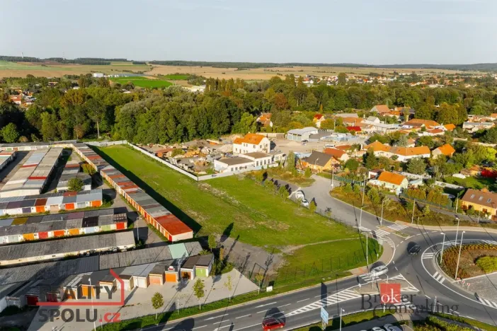 Pronájem komerčního pozemku, Mělník, 6990 m2