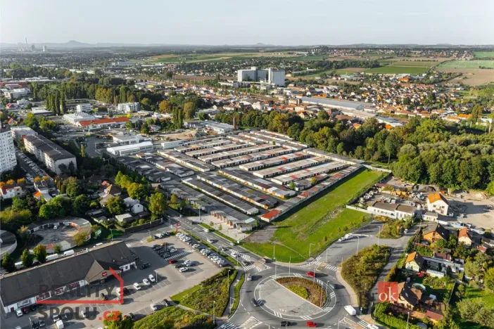 Pronájem komerčního pozemku, Mělník, 6990 m2