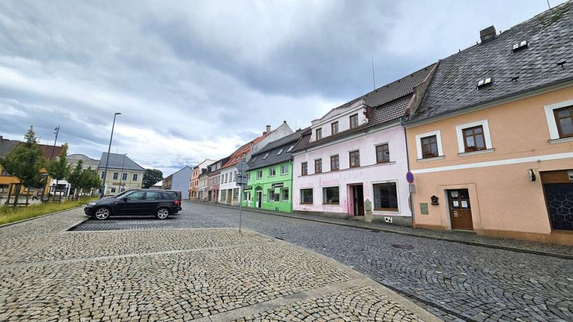 Pronájem obchodního prostoru, Nové Město pod Smrkem, Mírové náměstí, 150 m2