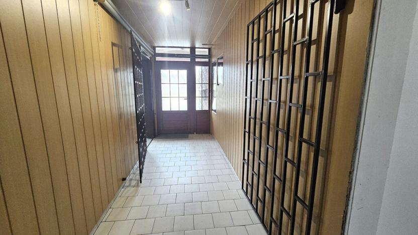 Pronájem obchodního prostoru, Nové Město pod Smrkem, Mírové náměstí, 150 m2