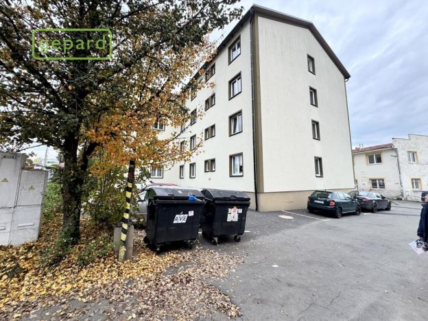 Pronájem bytu 1+kk, Karlovy Vary, Jáchymovská, 27 m2