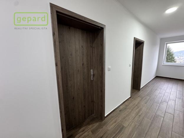 Pronájem bytu 1+kk, Karlovy Vary, Jáchymovská, 27 m2