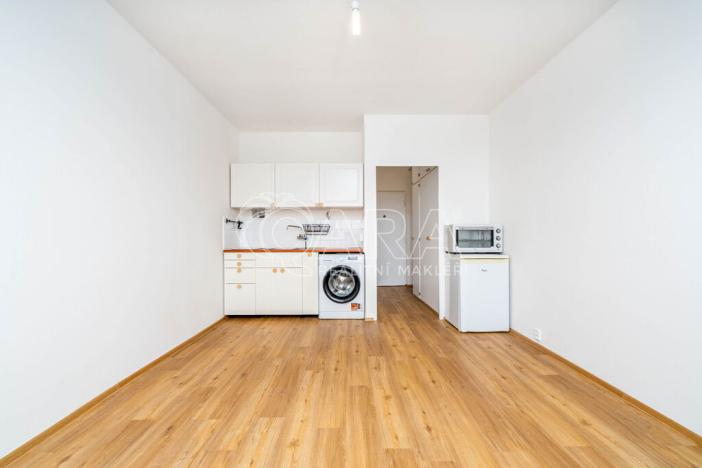 Pronájem bytu 1+kk, Praha - Braník, Nad lesním divadlem, 25 m2