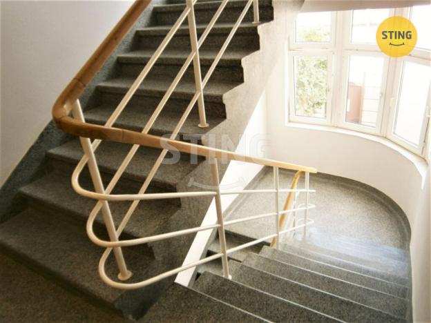 Pronájem kanceláře, Zlín, třída Tomáše Bati, 108 m2