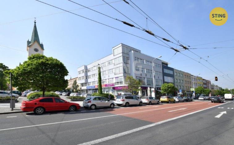 Pronájem kanceláře, Zlín, třída Tomáše Bati, 108 m2