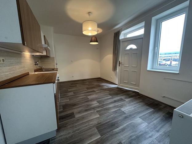 Pronájem kanceláře, Chrášťany, Plzeňská, 65 m2