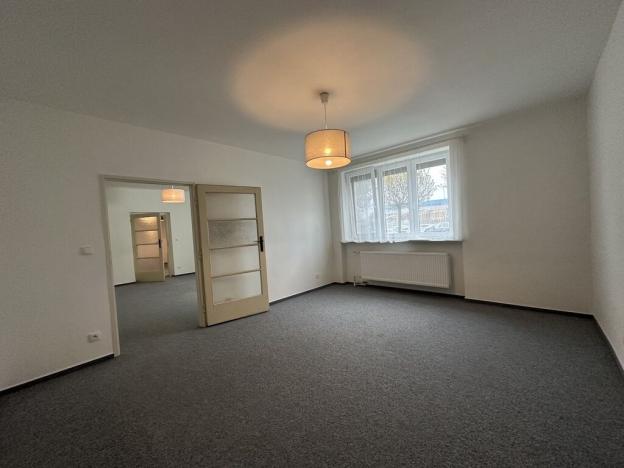 Pronájem kanceláře, Chrášťany, Plzeňská, 65 m2