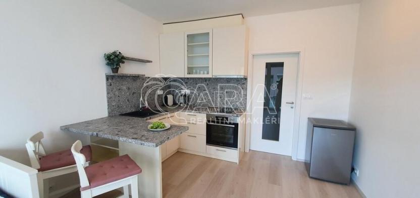 Pronájem bytu 1+kk, Praha, Šífařská, 32 m2