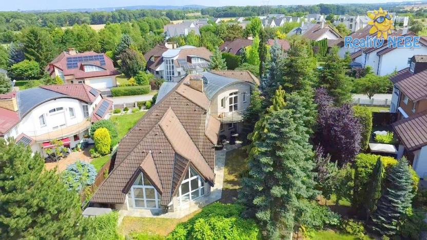 Pronájem vily, Praha - Benice, U zahrádek, 427 m2