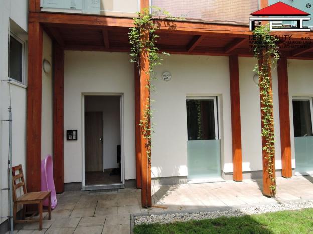 Prodej bytu 1+1, Praha - Lochkov, Cementářská, 38 m2