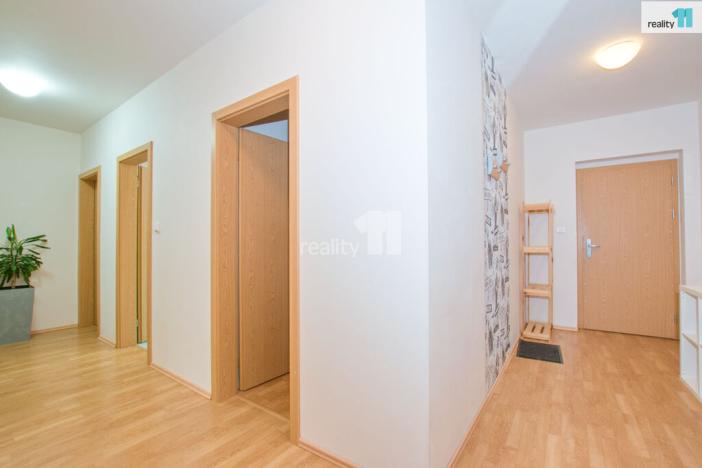 Prodej bytu 3+1, Liberec - Liberec XXIII-Doubí, Dubice, 97 m2